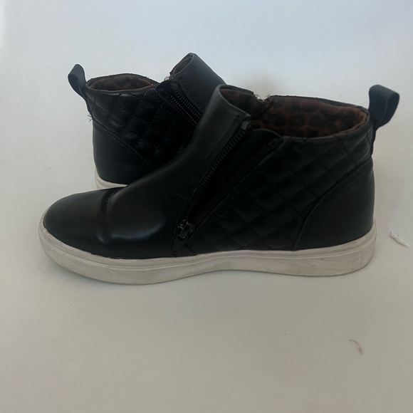 Steve Madden Booties - Picture 4 of 4
